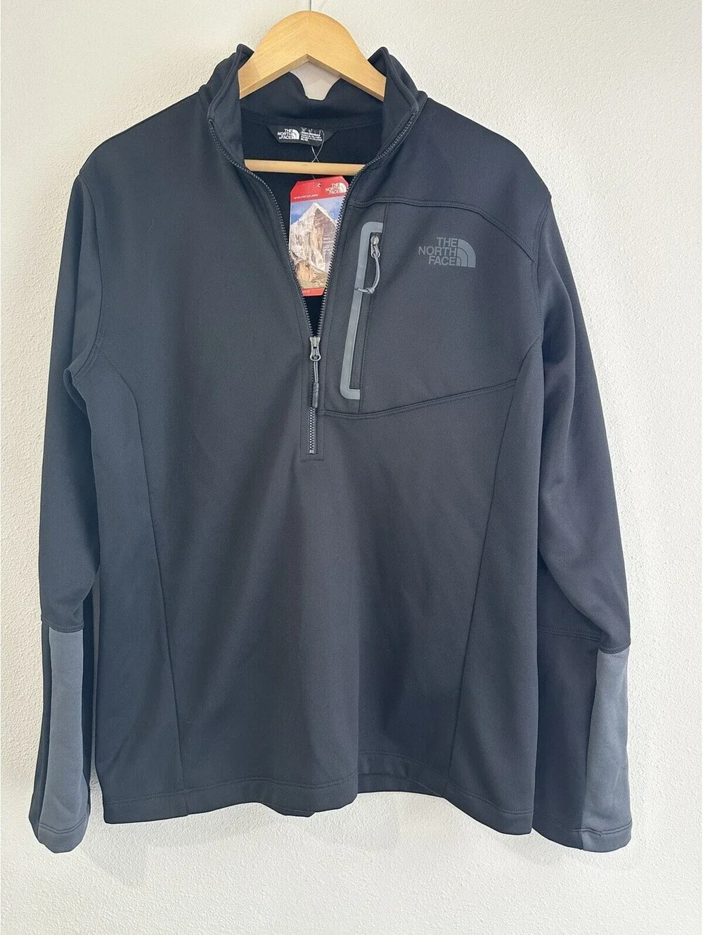 North Face Pull Over Half Zip New With Tags Men’s Size MEDIUM
